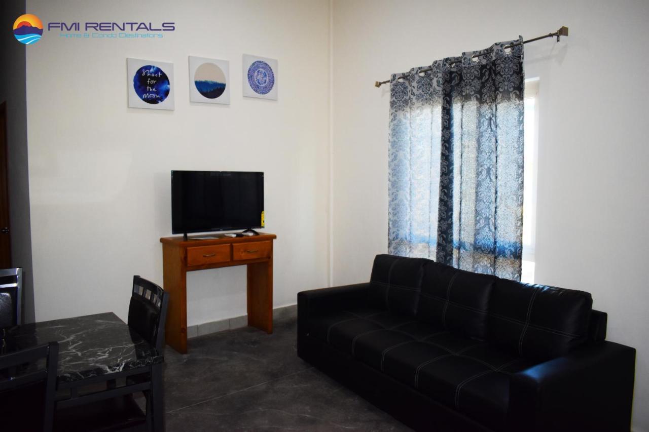 Turtle Studio Apartment Rocky Point Exterior photo