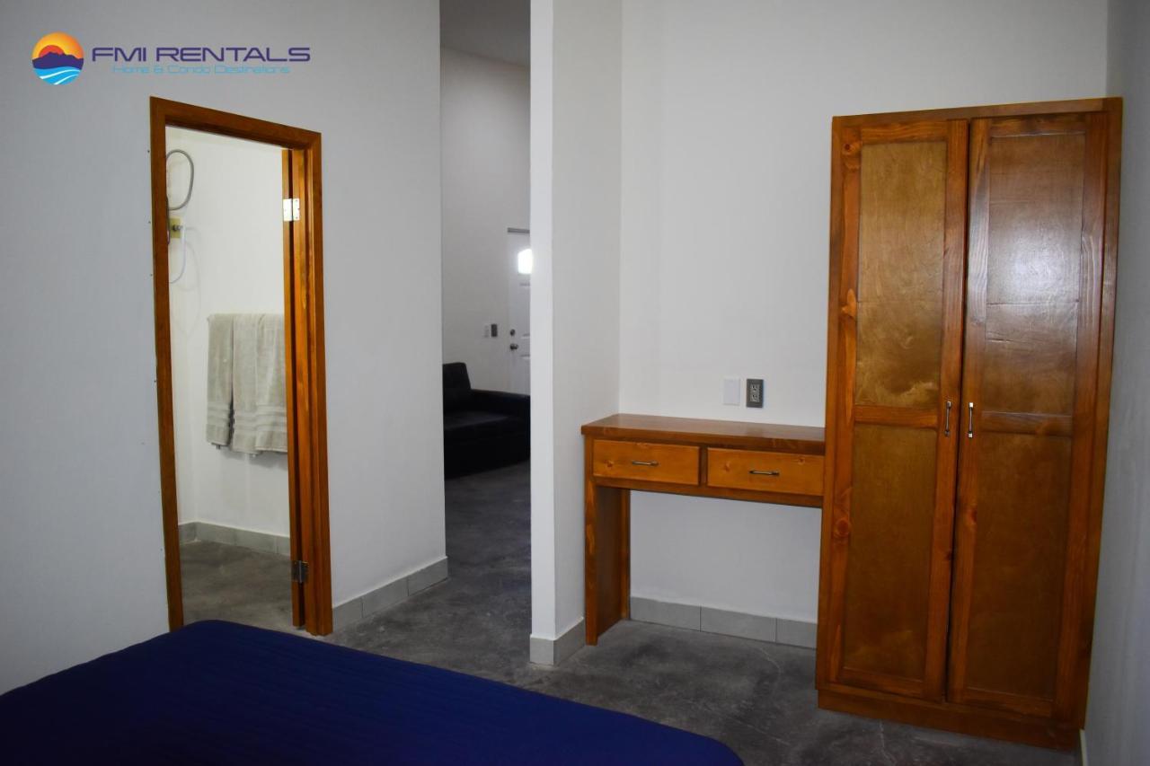 Turtle Studio Apartment Rocky Point Exterior photo