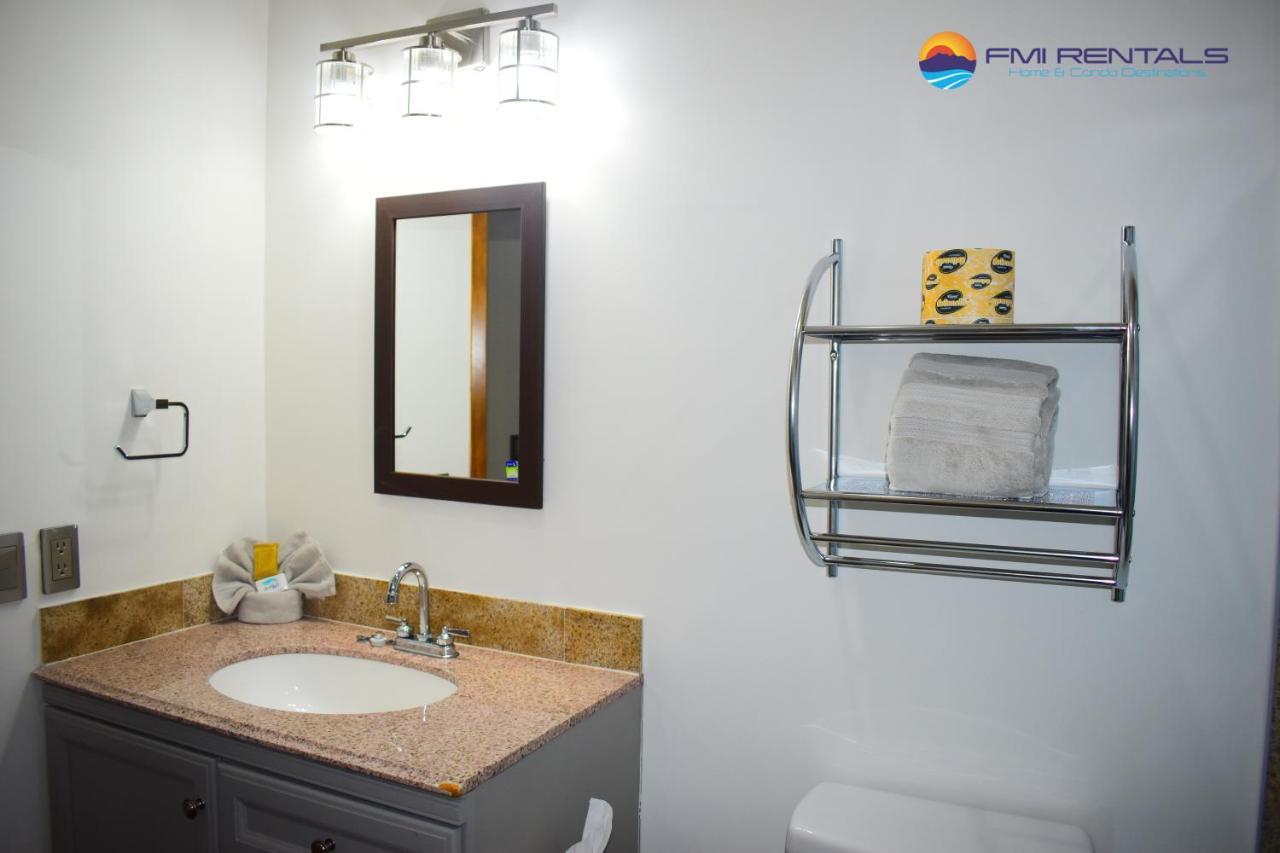 Turtle Studio Apartment Rocky Point Exterior photo